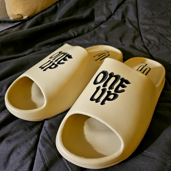 Size 11.5 Brand New One Up Lifestyle slides! - Picture 1 of 5